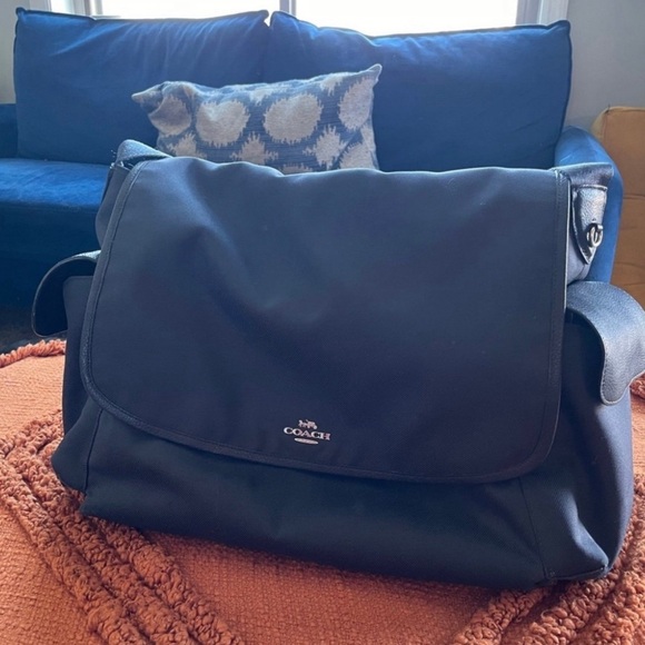 Coach Baby Messenger Diaper Bag (Navy) Large Nylon Crossbody Shoulder Diaper Bag - Picture 2 of 9